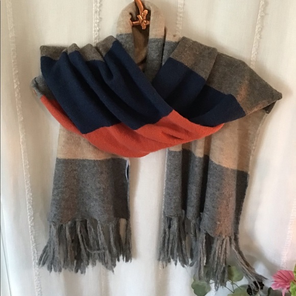 Bienna Color Block Wrap - Picture 5 of 5